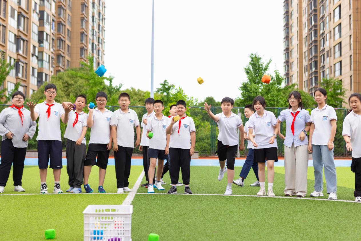 2024届毕业典礼新闻稿_html_61576e71.jpg