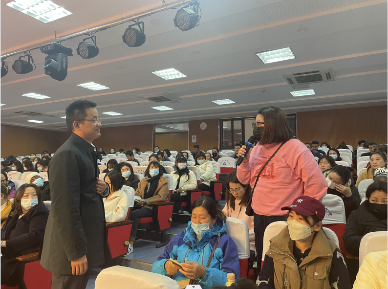 【大爱青秀·德育】童伴导师 聚焦家庭教育指导  导师润心助力成长----记南京市青秀城小学11月全员导师活动_html_4229f786.png