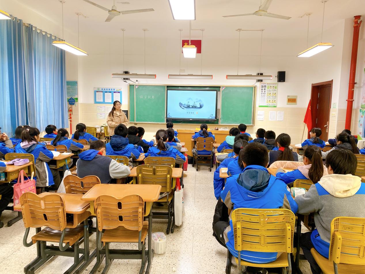 【大爱青秀】接力视导 聚力前行  ——六年级校内视导侧记