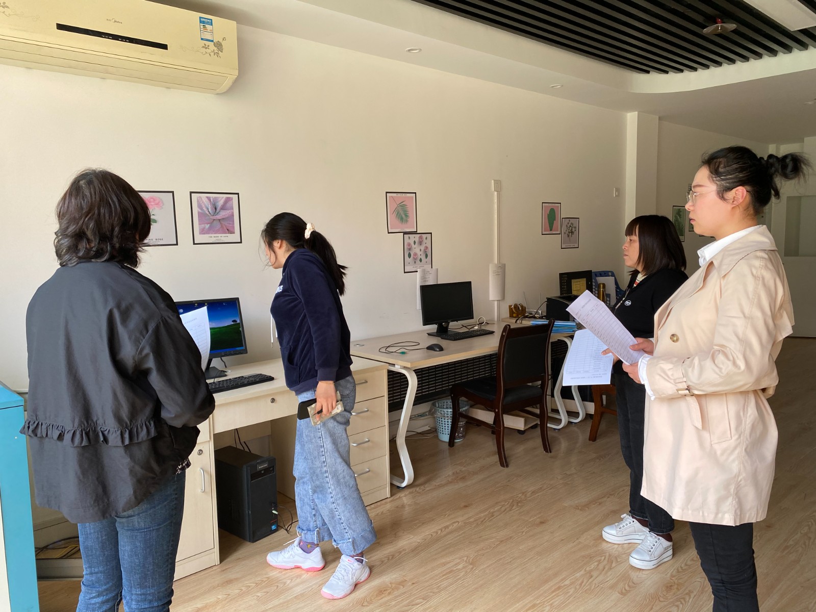 【乐活龙幼•安全第一】“未雨绸缪 安全护航” ------记龙潭幼儿园靖安分园节假日安全检查报道