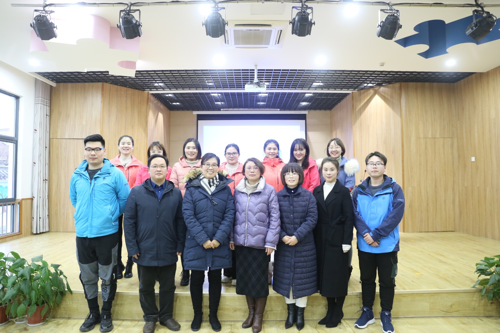 【乐活龙幼】活力教师享发展，研究推进促提升 ——记龙潭幼儿园长江分园课题成果推进会