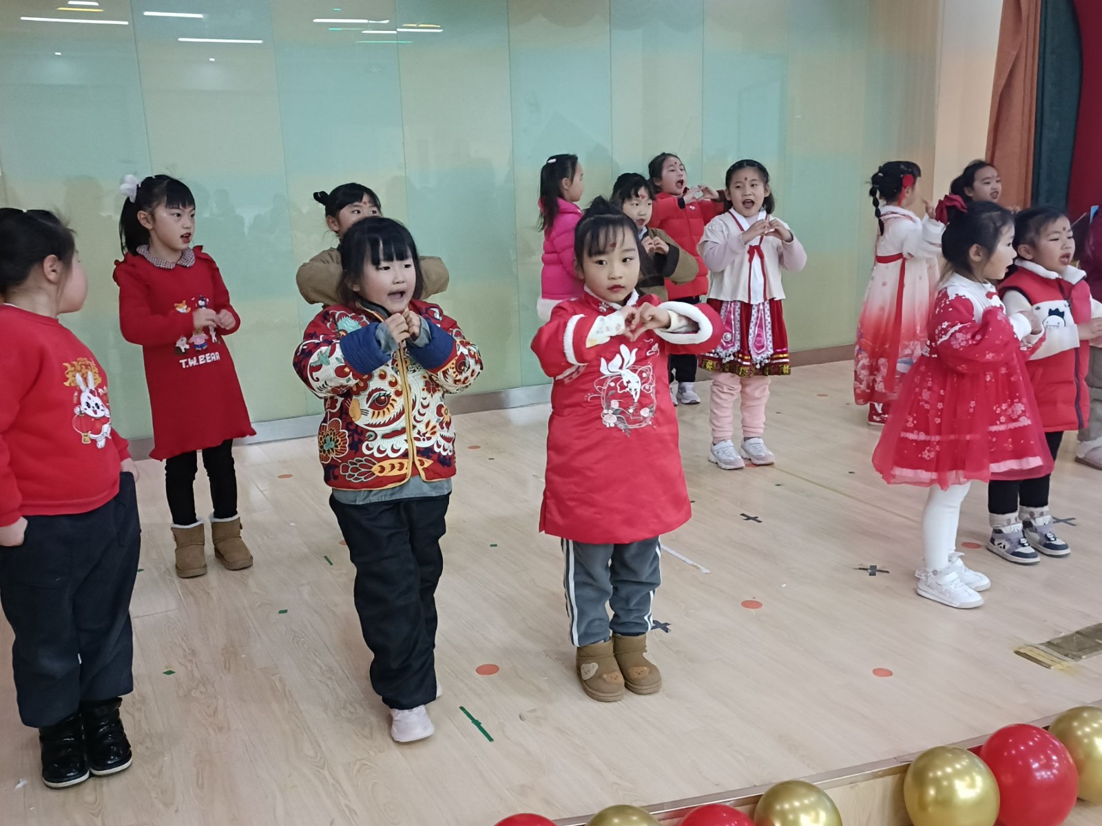 【乐活龙幼•乐享童年】戏说传统 悦享童年 ——龙潭幼儿园靖安分园庆元旦儿童剧汇演活动报道