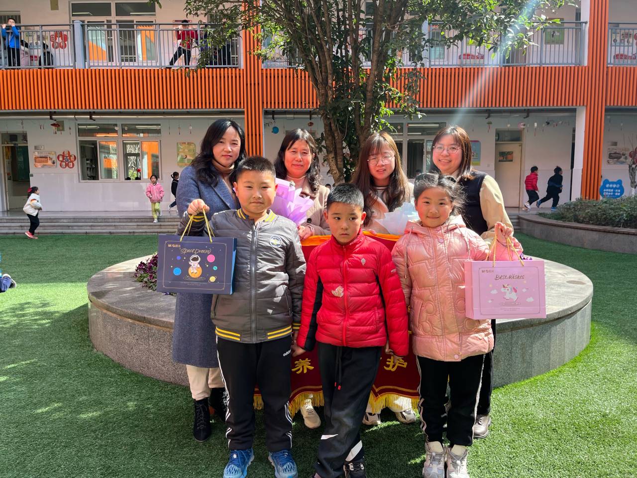 20220303锦旗新闻稿_html_1c31ec07.jpg