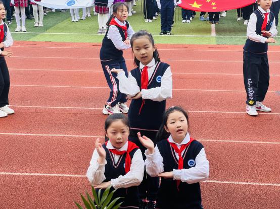 2024年南京市南湾营小学第九届春季运动会_html_m4c663fd4.jpg
