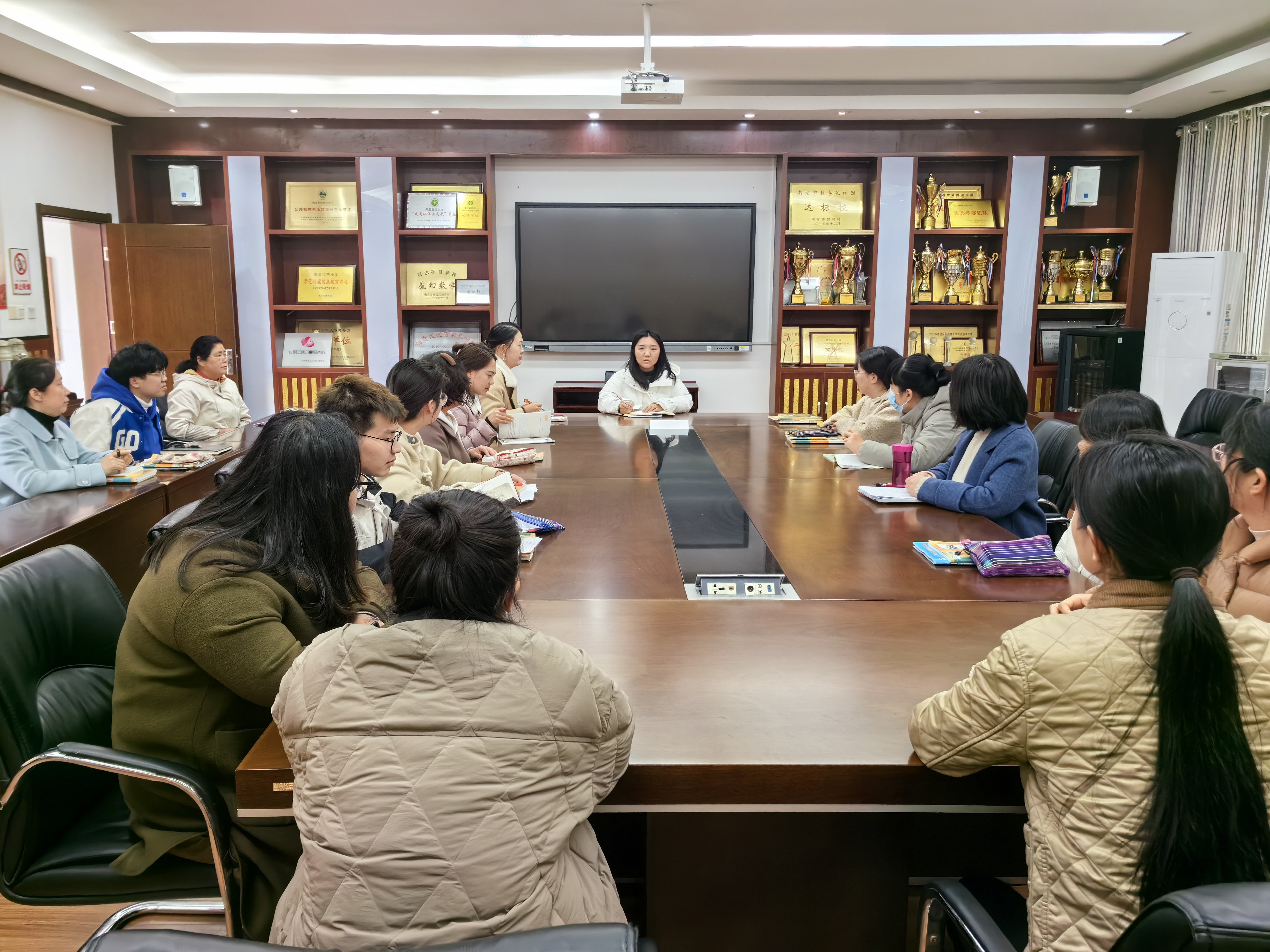 20240326语文校本研修报道_html_1e16bb92.jpg