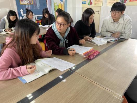 20221109数学组校本教研报道_html_m453eac57.jpg