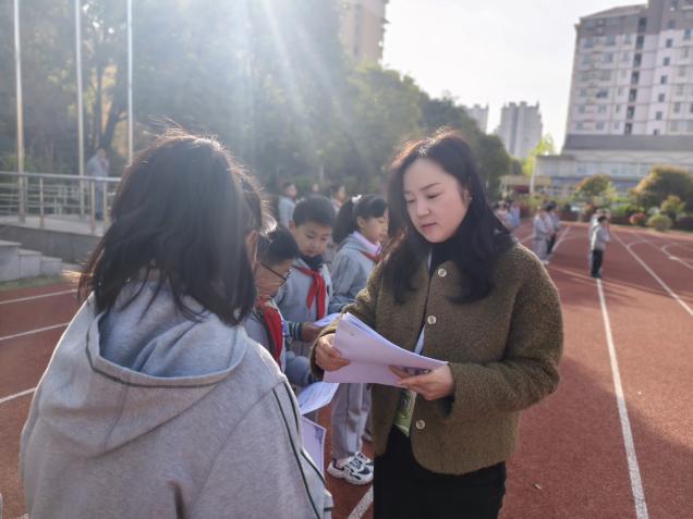 2025年3月南湾营英语词汇小达人竞赛报道_html_53fd9135.jpg