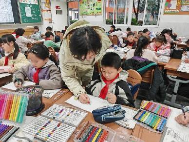 20250312曹丽丽童学课堂报道_html_536b3696.jpg