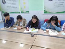 20210519数学组校本教研报道_html_m7b2c2b5c.jpg