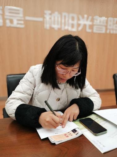 20221129语文组校本研修报道_html_1d0769f.jpg