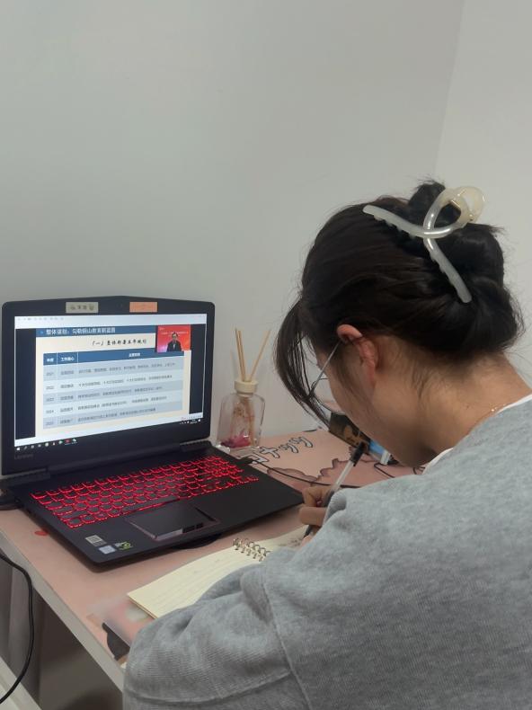 20221126新教育实验工作会议报道_html_72156496.jpg
