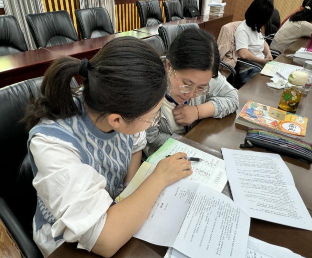 20240528语文组校本教研报道_html_m7e56875c.jpg