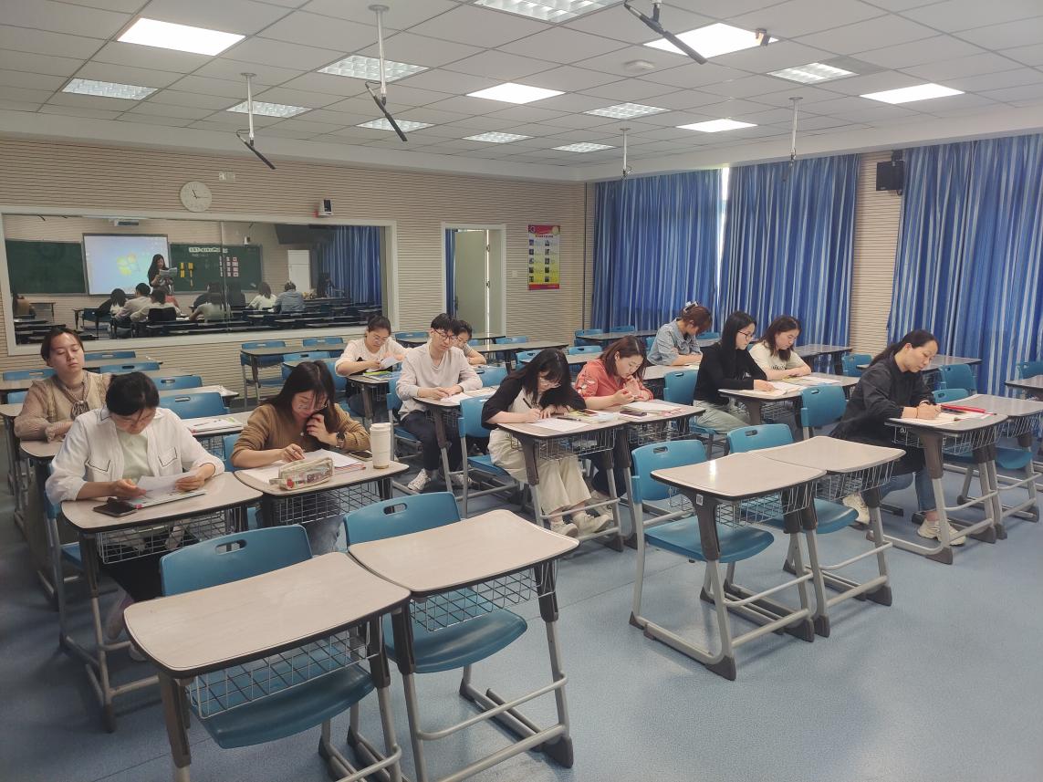 20240515数学组校本教研报道_html_m4fd9fcd5.jpg