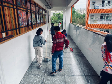 20230427班会报道_html_31f295c0.png