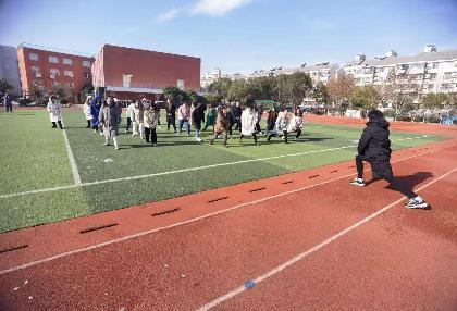 20231220南湾营小学教职工运动会新闻稿_html_m138319f2.jpg