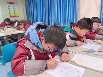 20240105郑鹏馨童学课堂报道_html_1fbcc41d.jpg