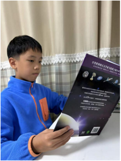 十月份悦读之星新闻稿_html_m1cf43571.png