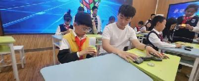 20250523魔幻数学节校级魔方比赛活动报道（李嘉靓写）_html_m6e143e75.jpg