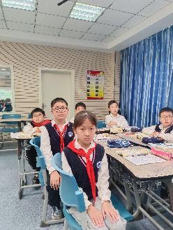 20231024语文组童学课堂报道_html_m63792553.jpg