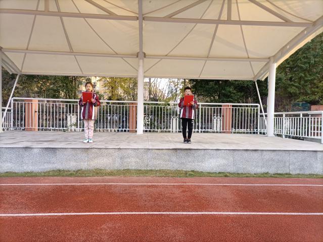 做知法守法的小学生新闻稿1_html_m543659fe.jpg