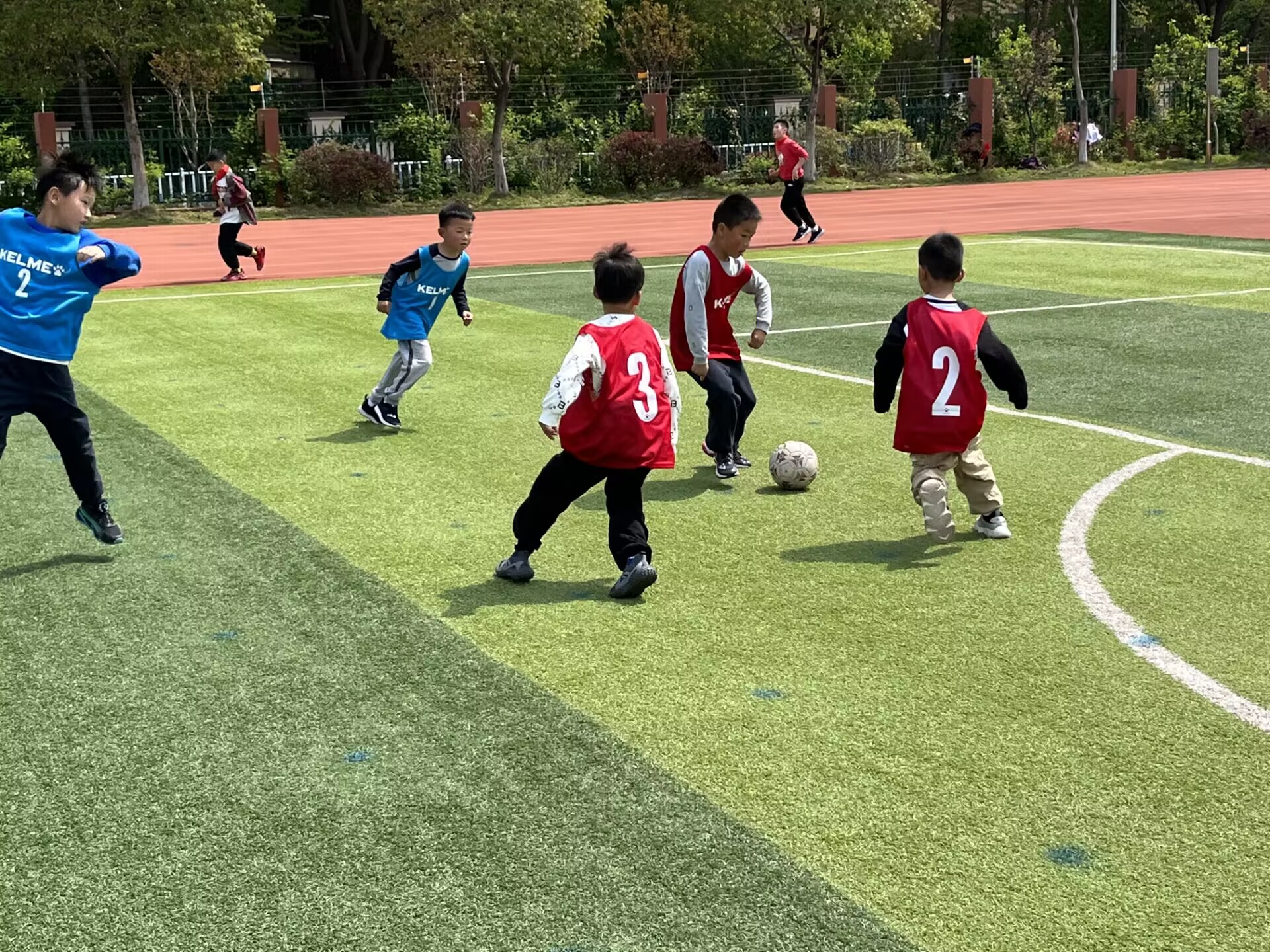 20230414南湾营小学第七届班级足球联赛_html_2da0d0a9.jpg