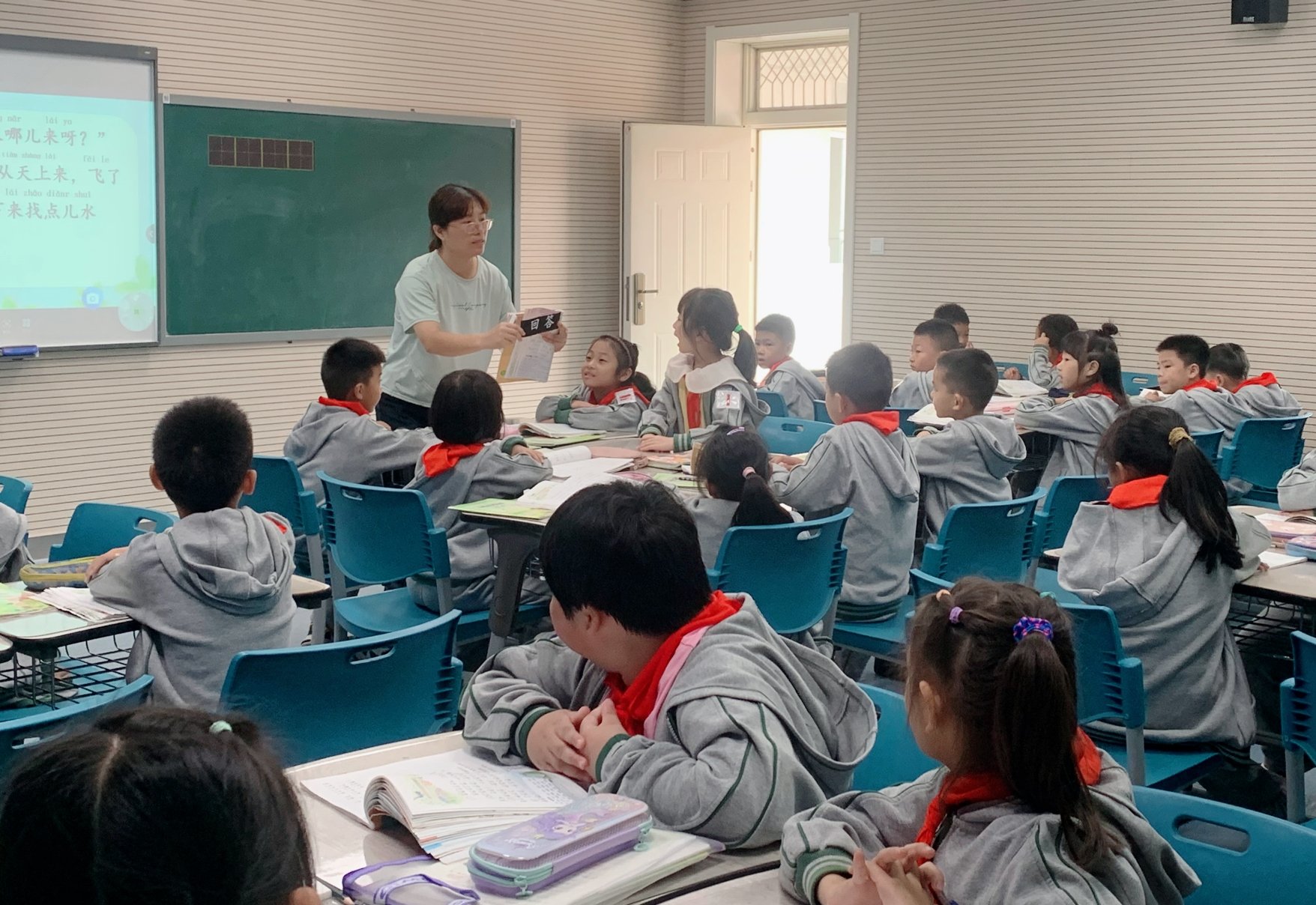 20241012南湾营小学童学课堂报道_html_353832fb.jpg