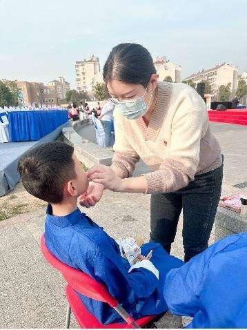 20230308妇女节党建活动报道_html_72849d29.jpg