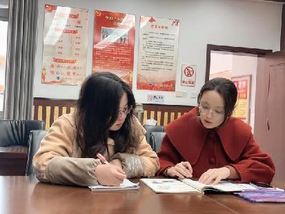 20230324王莉君英语组集体备课报道_html_3972426b.jpg