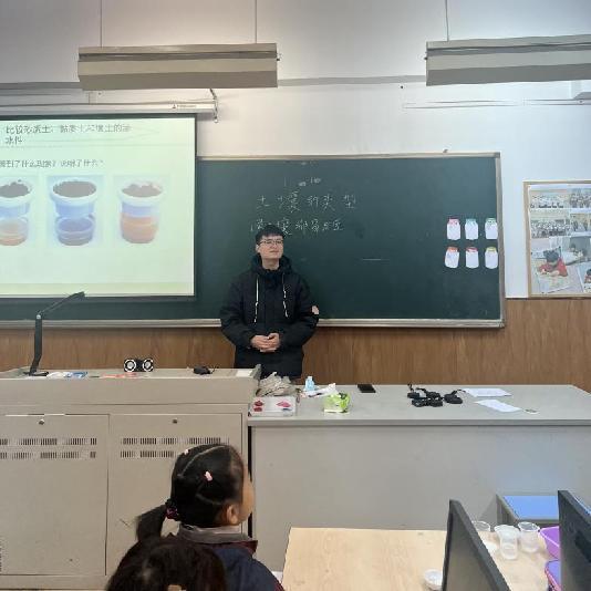 20231122王凡童学课堂新闻稿_html_m4e87e252.jpg