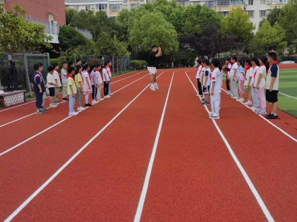 20240919太阳城小学教育集团“四个一”检查报道（金永芹写）_html_m58c6305c.jpg