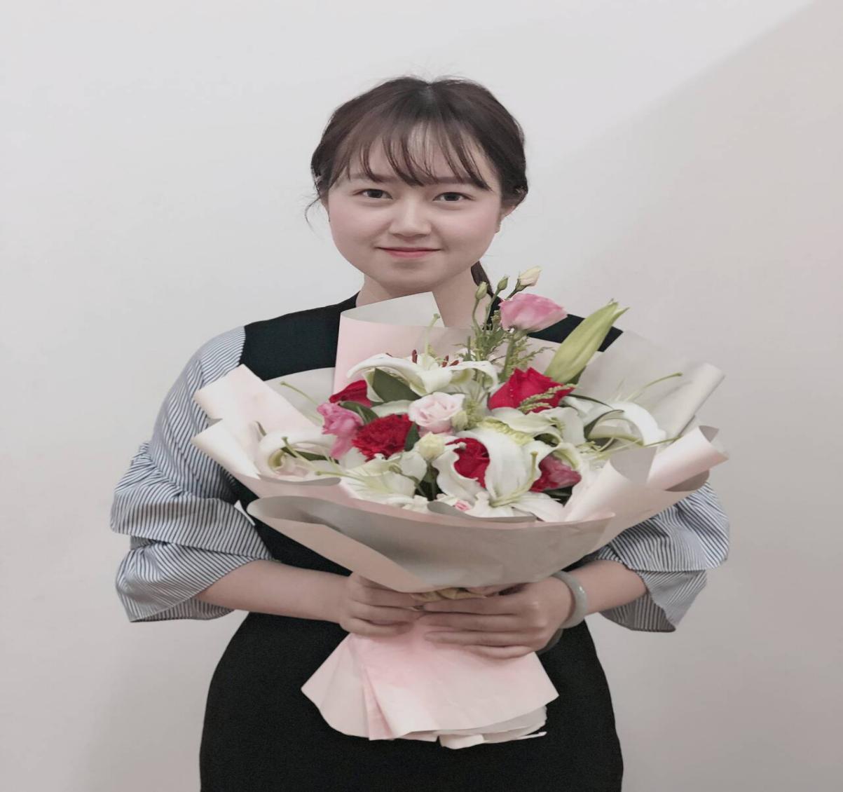 红枫杯赛课教师风采展示_html_m4a7fb762.jpg