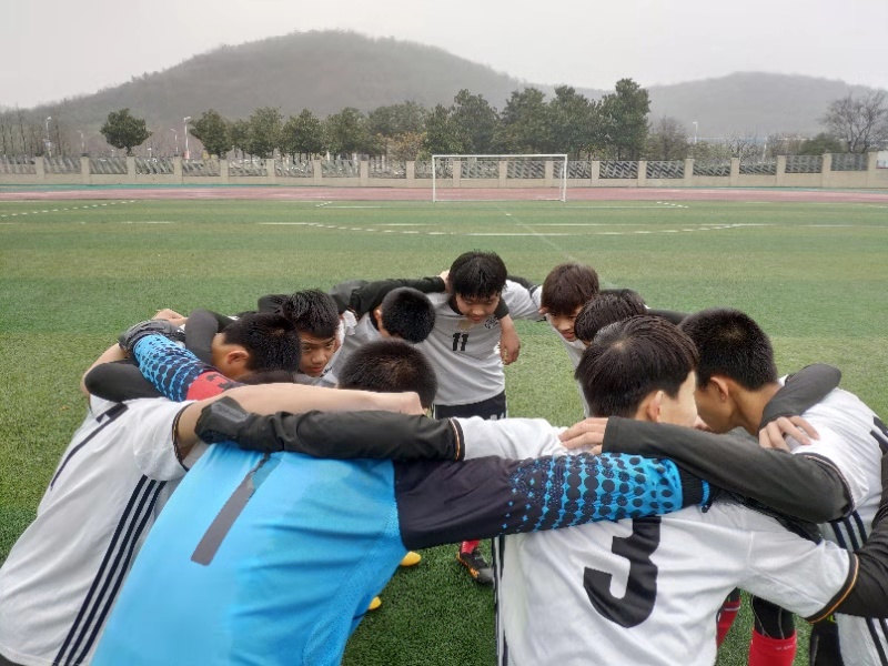 中桥中学男足征战南京市第四届_html_m5fa2c468.jpg