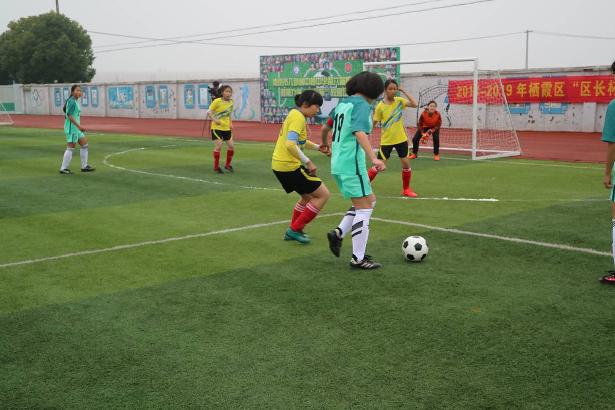 4.3.3 中桥中学承办2018年区长杯女子组决赛新闻报道_html_5ec83b10.jpg