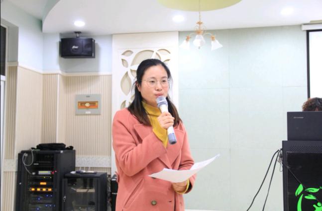 2020.1.8（生命迈幼•教学动态）为爱忙碌 用爱造句_html_m6dcde8fc.jpg