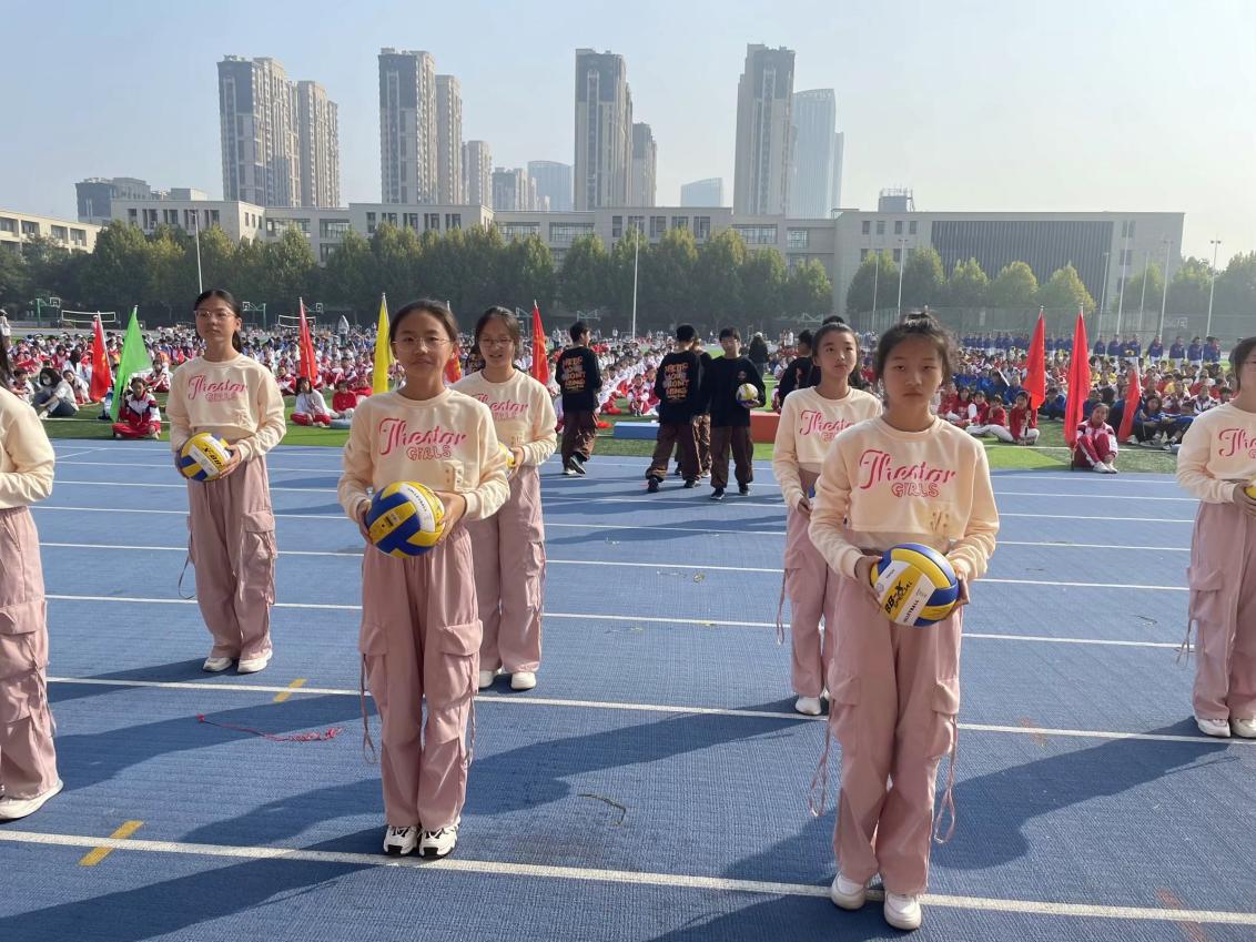 运动会新闻稿(1)_html_m5c37e76d.jpg