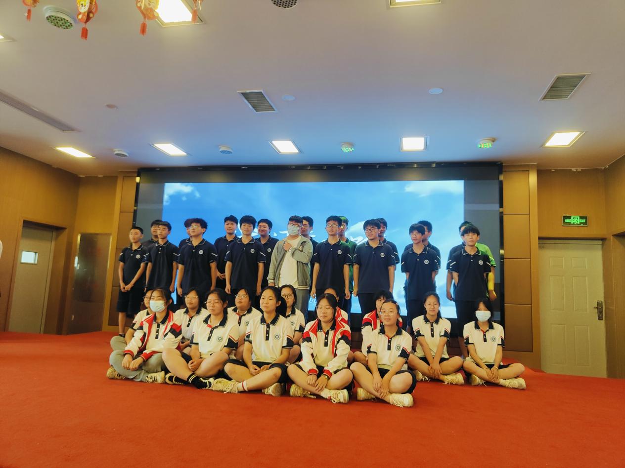 毕业典礼新闻稿_html_513c922e.jpg