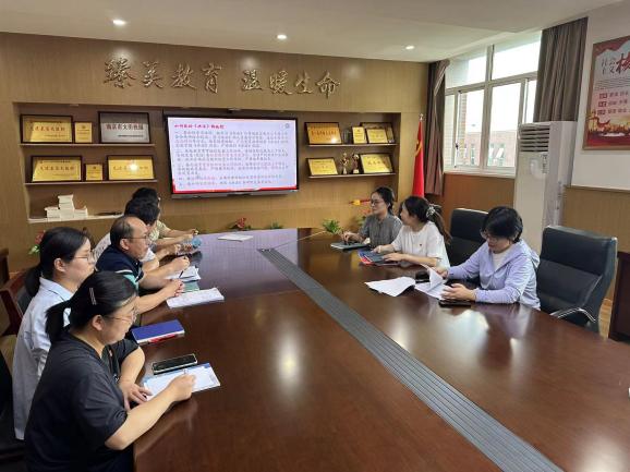 【臻美金龙】党纪学习新成效 总结提升强党性——“学条例办法当实干先锋主题党日活动_html_m6199ac9c.jpg