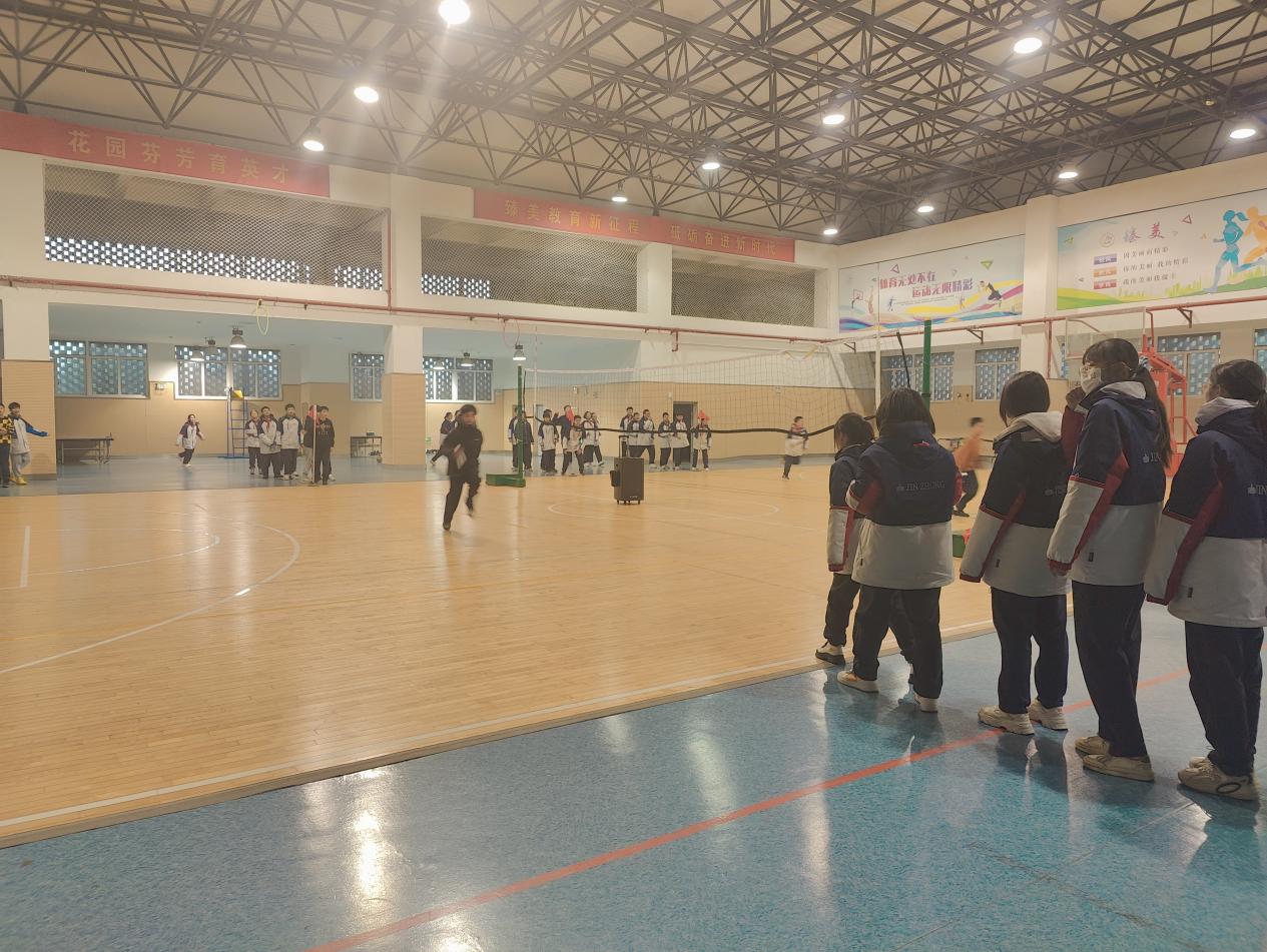 趣味运动会_html_1e64cc3d.jpg
