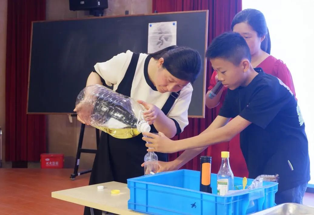 2023.6.11一中思益·润质教学  趣教乐学促成长 崇文求理向未来_html_22822932.jpg