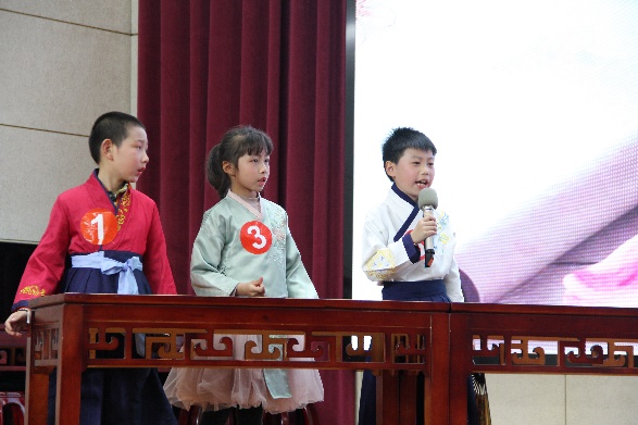 诗词大会新闻稿_html_6f4dea79.jpg
