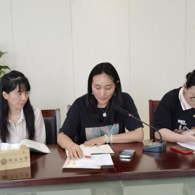 教研组会议新闻稿（照片）_html_4e9de710.jpg