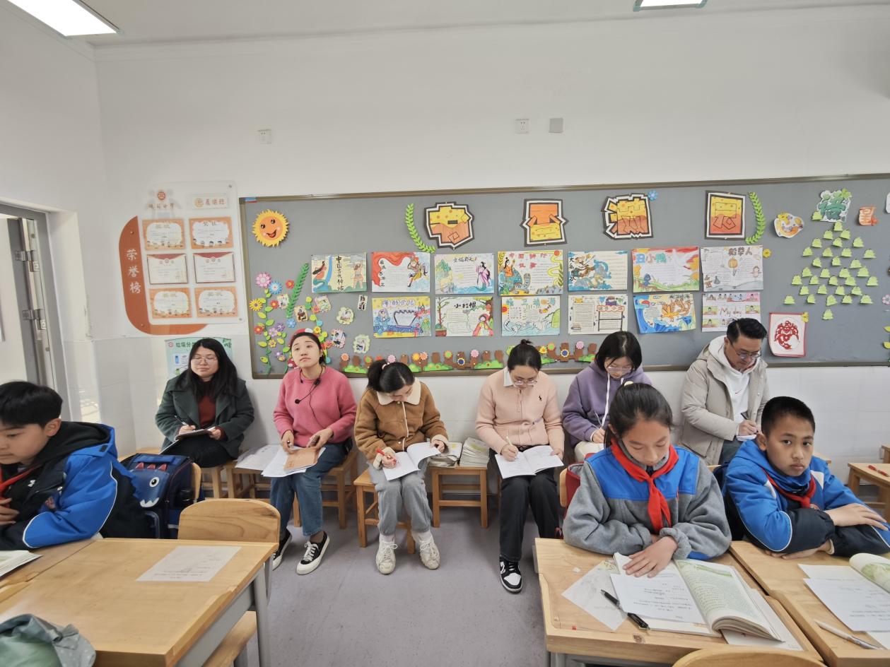 20250331学习方式重构背景下的语文自动课堂_html_3c033233.jpg