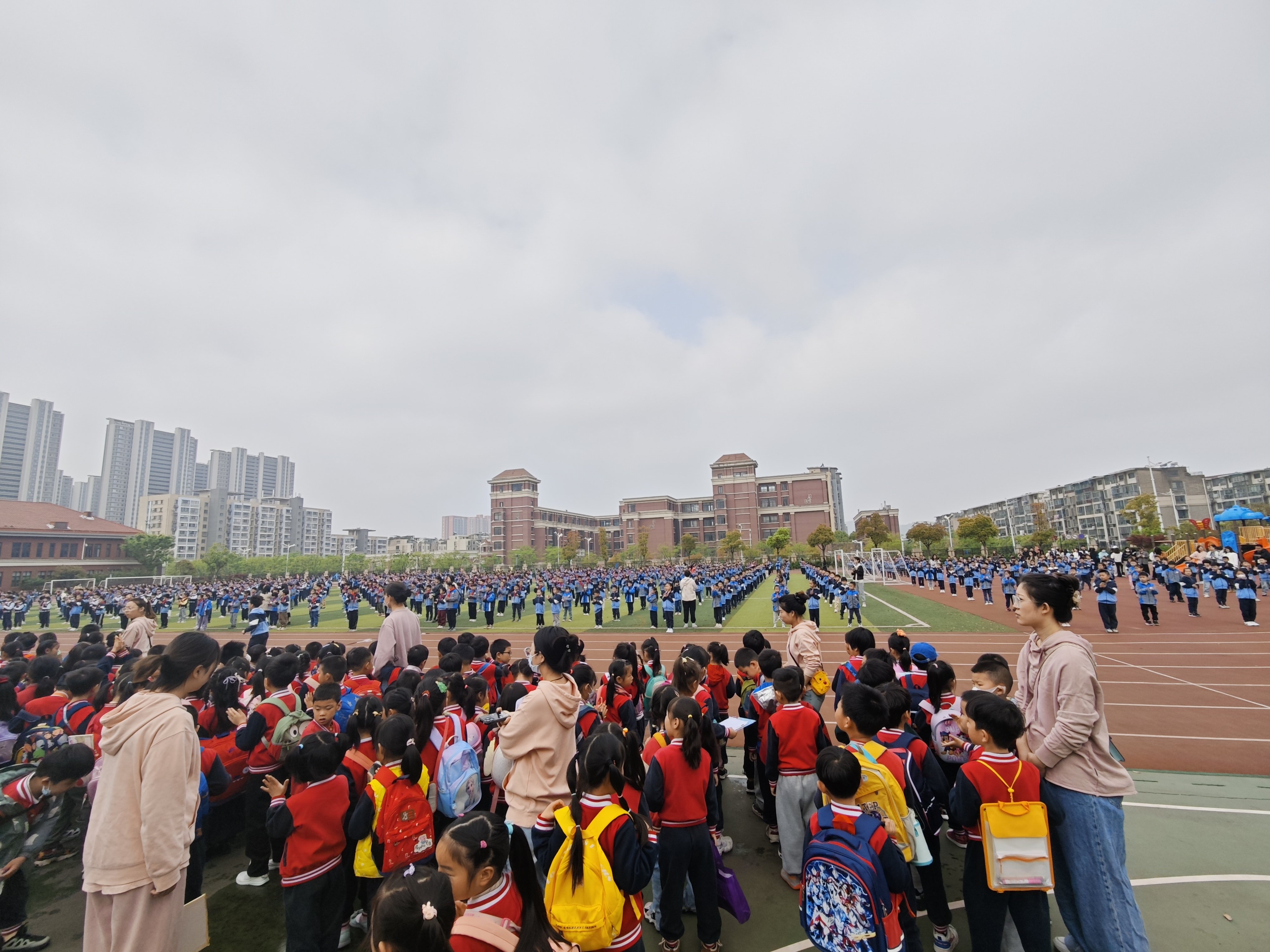 202404030南京市晓庄小学4月教育教学简报_html_1fb9d5ab.jpg