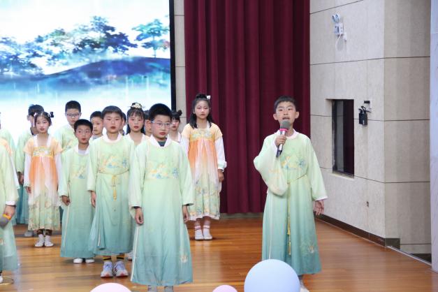 20240430 十岁成长仪式(1)_html_m5cb2d73e.jpg