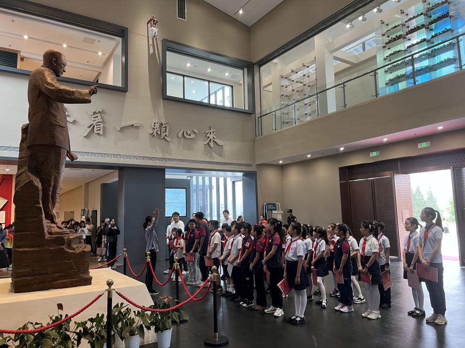 红领巾讲解员训练营活动(1)_html_79f711a8.jpg