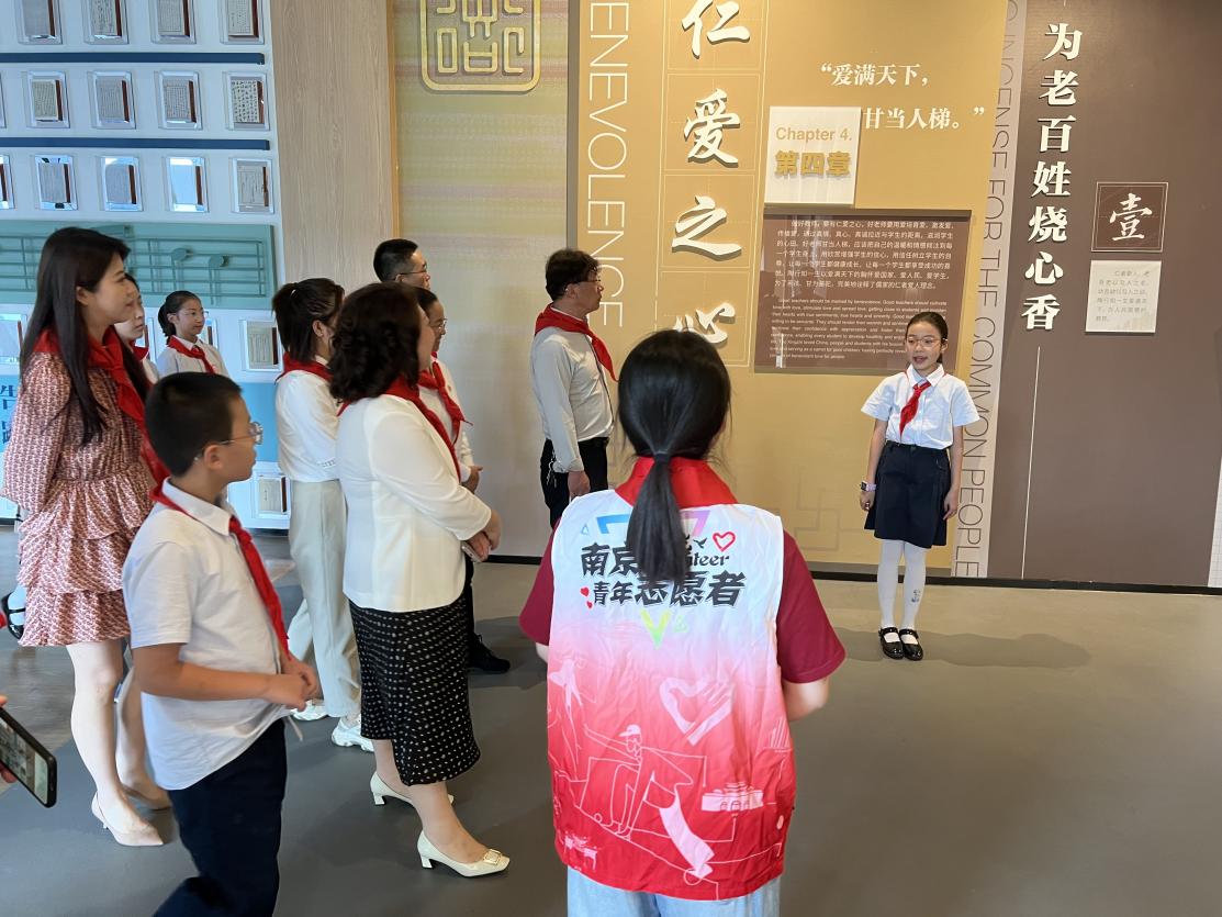 红领巾讲解员训练营活动(1)_html_m4d52879d.jpg
