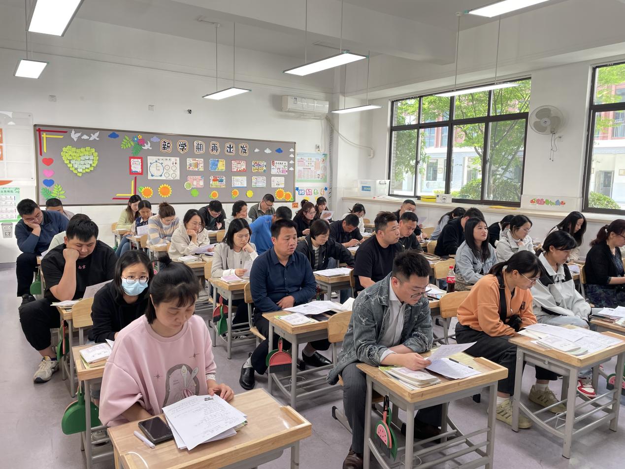 2025.4.25 2024-2025第二学期家长会新闻稿_html_130af85f.jpg