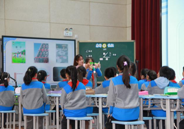 2025.10.30 数学活动报道_html_m11394f09.jpg