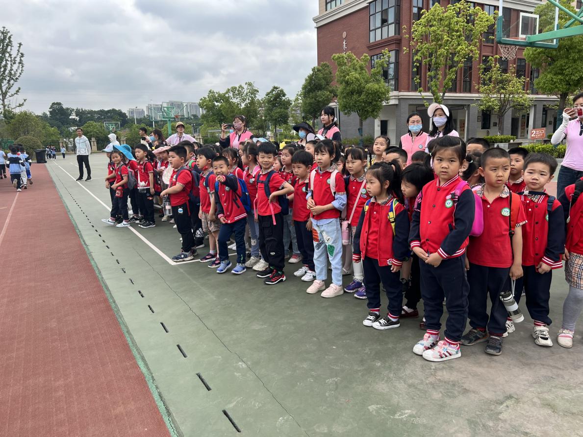 小学初体验 衔接零距离_html_m1960e947.jpg