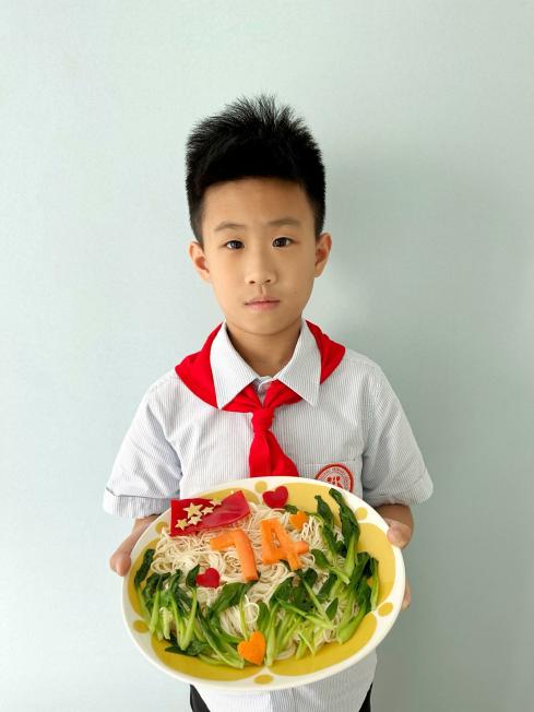 10.7悦享中秋 欢度国庆(1)_html_m1595b6f8.jpg